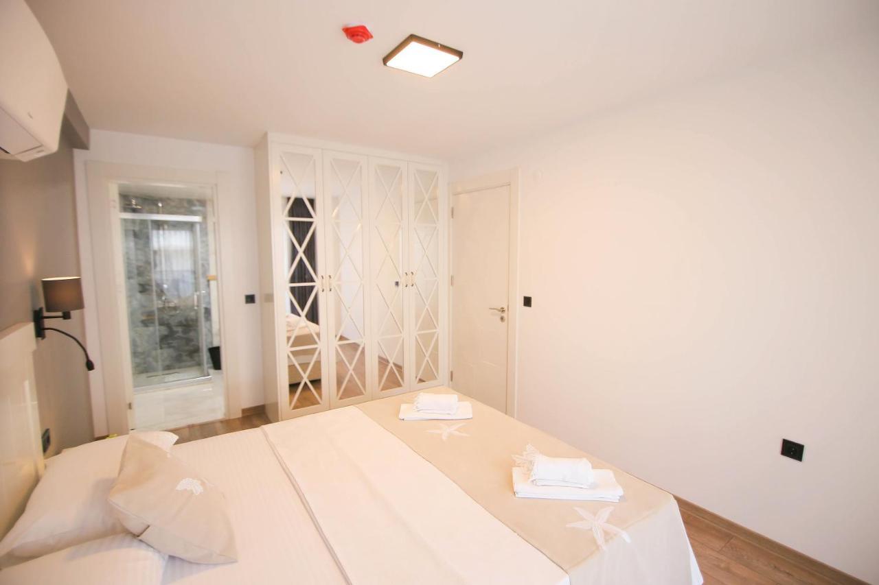 Krem Marin Otel Çeşme Exterior foto