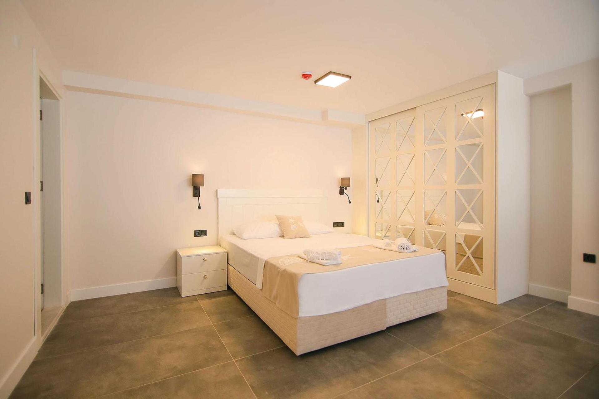 Krem Marin Otel Çeşme Exterior foto
